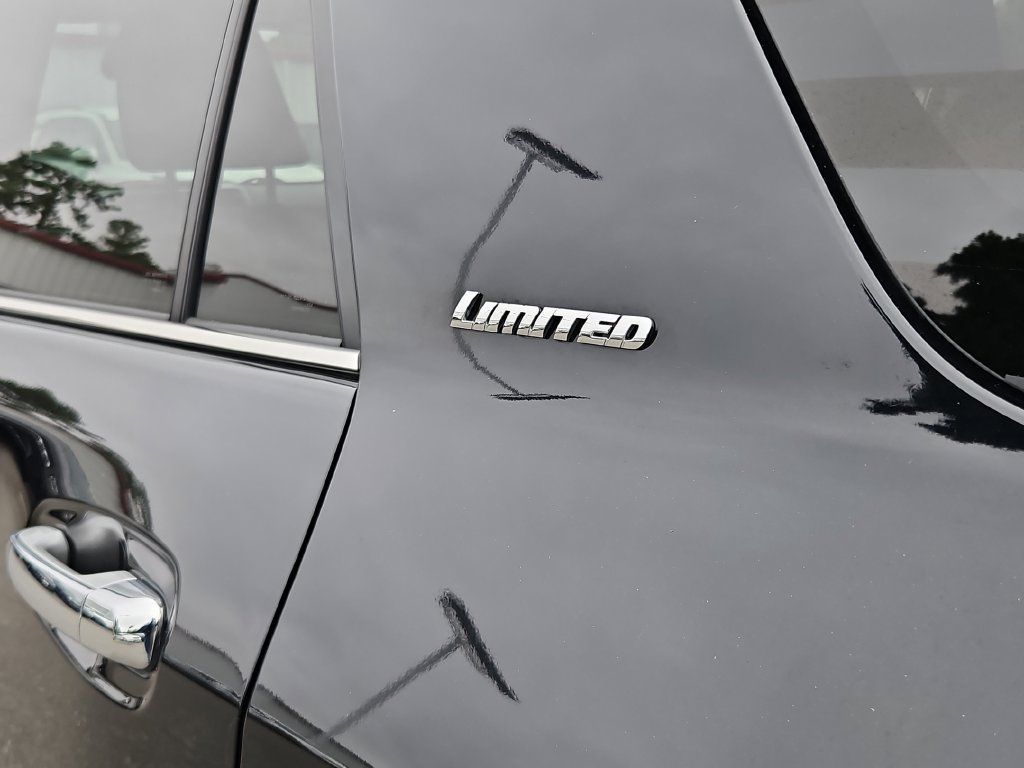 Used 2022 Toyota 4Runner Limited RWD image 32