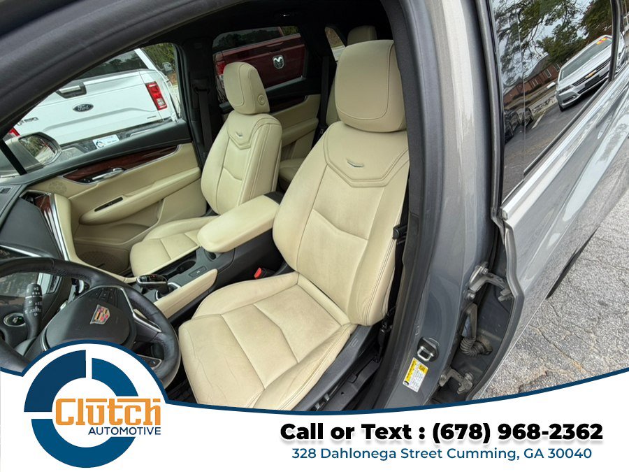 Used 2018 Cadillac XT5 FWD Premium Luxury w/ Driver Awareness Package image 10