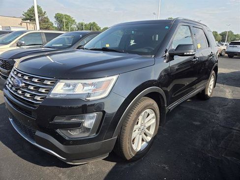 Used 2016 Ford Explorer XLT w/ Equipment Group 201A FWD image 1