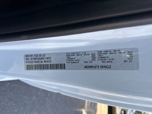 New 2024 RAM 3500 Tradesman image 19