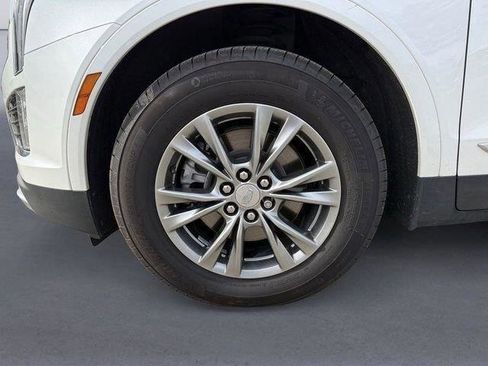 Used 2022 Cadillac XT5 Premium Luxury w/ LPO, Floor Liner Package image 9