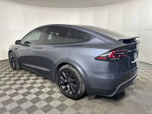 Used 2023 Tesla Model X Plaid image 5