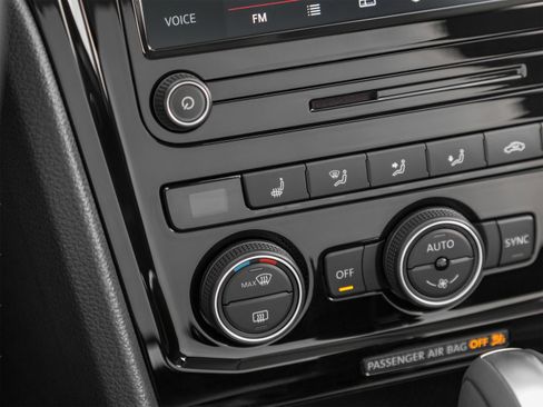 Used 2022 Volkswagen Passat 2.0T image 44