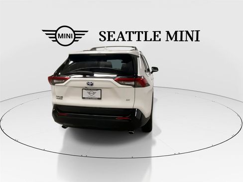 Used 2024 Toyota RAV4 SE w/ Weather & Moonroof Package AWD/4WD image 10