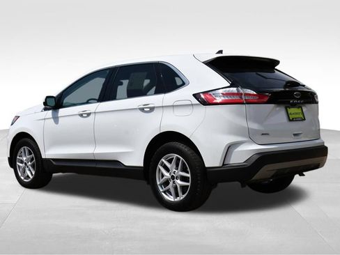 Used 2024 Ford Edge SEL w/ Convenience Package AWD/4WD image 4