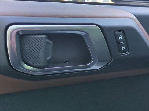 Used 2024 Ford Bronco Outer Banks image 14