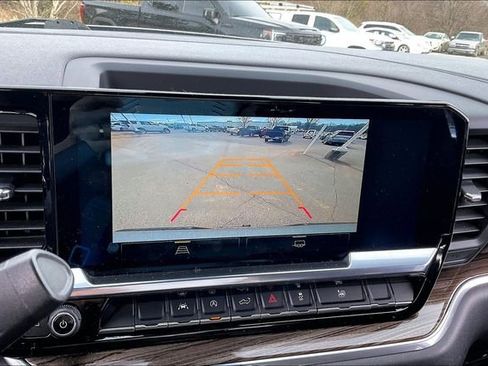 Used 2023 Chevrolet Silverado 1500 LT image 11