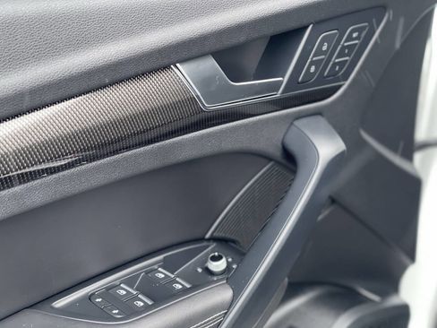 Used 2019 Audi SQ5 Prestige w/ Prestige Package image 17