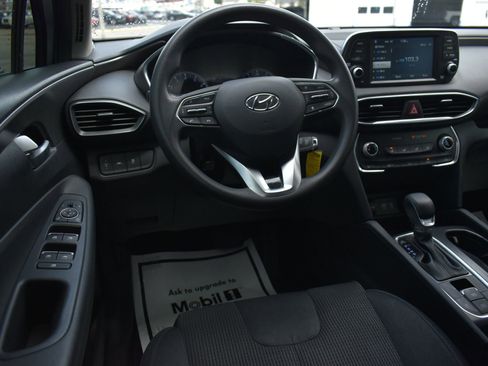 Used 2020 Hyundai Santa Fe SE image 17
