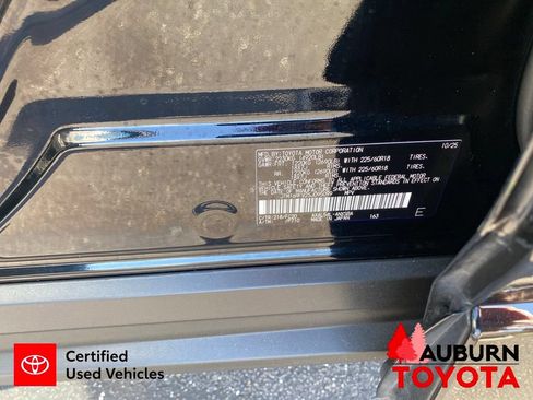 Certified 2025 Toyota RAV4 SE AWD/4WD image 32