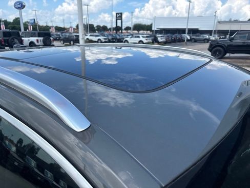 Used 2025 Audi Q3 2.0T Premium AWD/4WD image 3