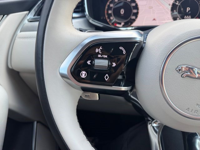 Used 2026 Jaguar F-PACE R-Dynamic S AWD/4WD image 23