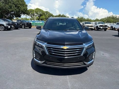 Used 2023 Chevrolet Equinox Premier AWD/4WD image 2