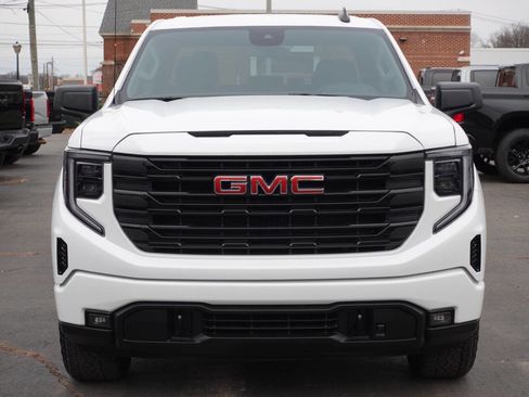 Used 2024 GMC Sierra 1500 Elevation w/ LPO, GMC Protection Package image 5