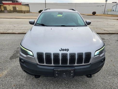 Used 2020 Jeep Cherokee Latitude w/ Quick Order Package 26F North image 2