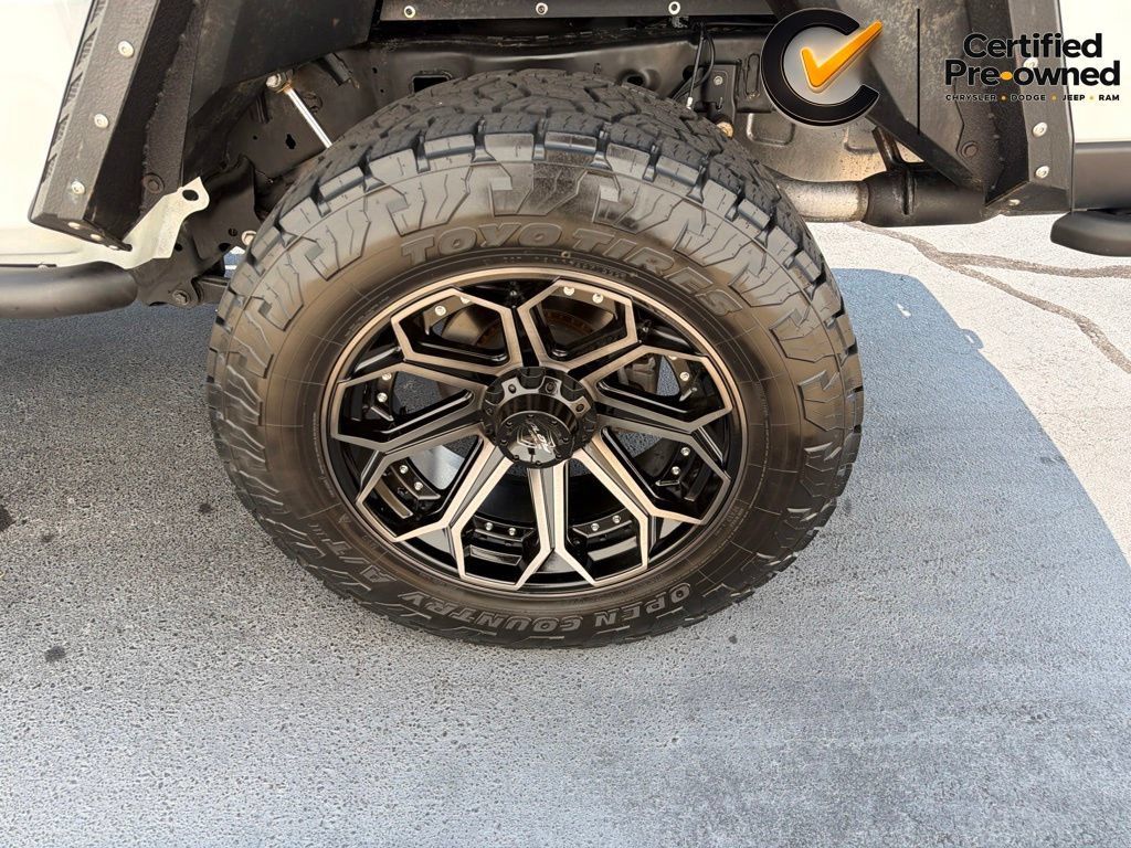 Certified 2021 Jeep Gladiator Rubicon AWD/4WD image 27