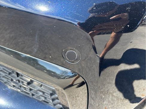 Used 2019 BMW 740i w/ M Sport Package image 13