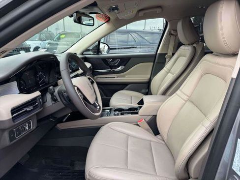 Used 2022 Lincoln Corsair AWD w/ Equipment Group 101A image 13