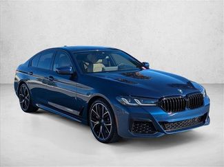 Used 2023 BMW 540i w/ M Sport Package video 3