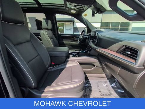 Certified 2025 Chevrolet Tahoe Premier AWD/4WD image 30
