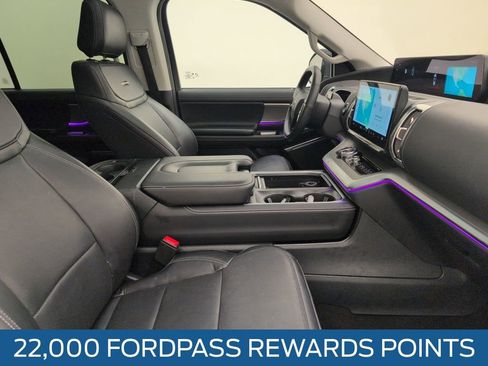 Used 2025 Ford Expedition Max Platinum image 15