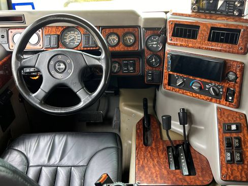 Used 1997 HUMMER H1 4-Door Hard Top AWD/4WD image 18
