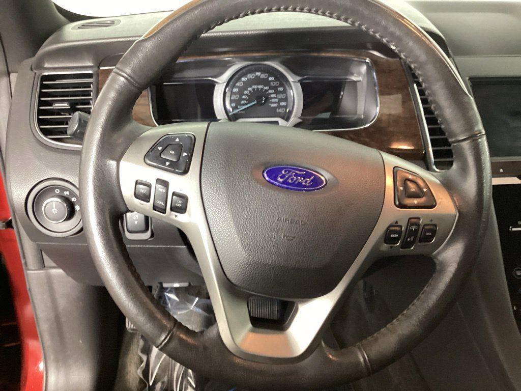 Used 2015 Ford Taurus Limited w/ Equipment Group 301A FWD image 16