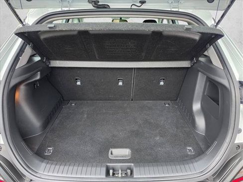 Used 2018 Hyundai Kona SE FWD image 14