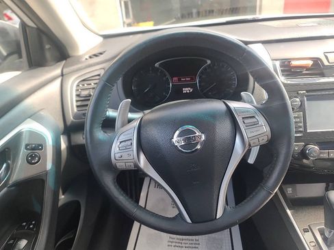 Used 2015 Nissan Altima 3.5 SL FWD image 18