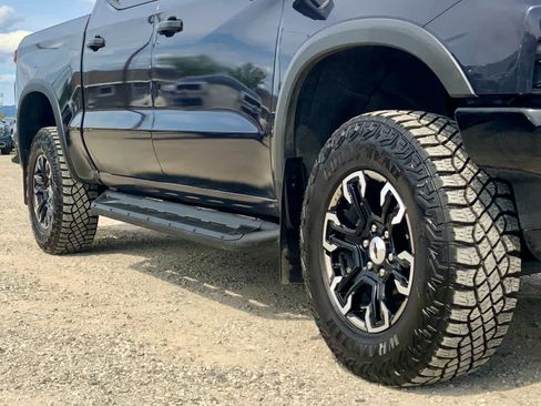 Used 2024 Chevrolet Silverado 1500 ZR2 w/ LPO, Dark Essentials Package AWD/4WD image 17