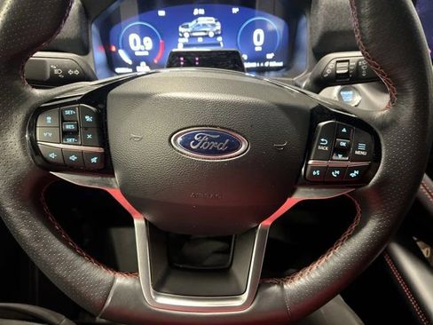Used 2025 Ford Explorer ST-Line AWD/4WD image 6