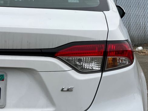 Used 2024 Toyota Corolla LE FWD image 21