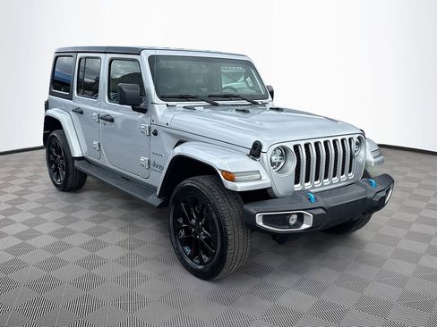 Used 2023 Jeep Wrangler Unlimited Sahara w/ Cold Weather Group image 4