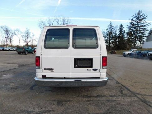 Used 2012 Ford E-350 and Econoline 350 XLT RWD image 4
