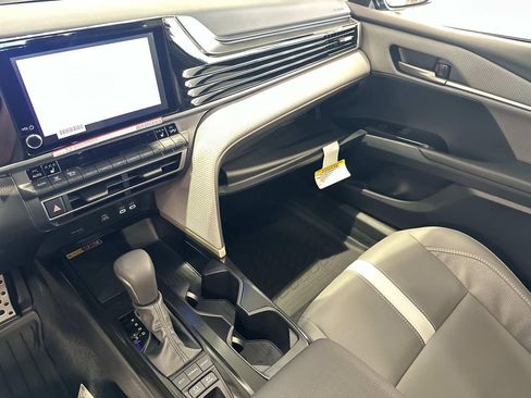 New 2026 Toyota Camry SE FWD image 30