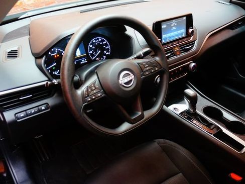 Certified 2023 Nissan Altima 2.5 S FWD image 12