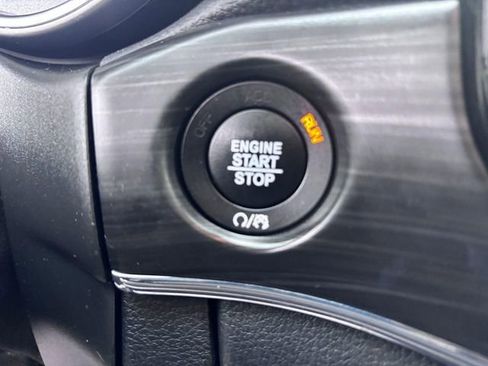 Used 2020 Jeep Grand Cherokee Limited AWD/4WD image 15