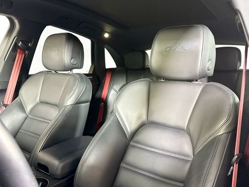 Certified 2022 Porsche Macan GTS AWD/4WD image 5