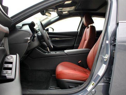 New 2026 MAZDA MAZDA3 Carbon image 7