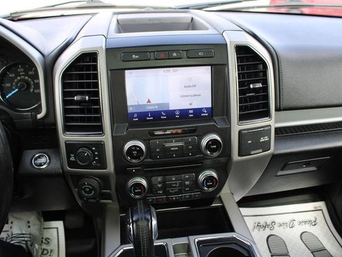 Used 2017 Ford F150 Lariat w/ Equipment Group 502A Luxury AWD/4WD image 17