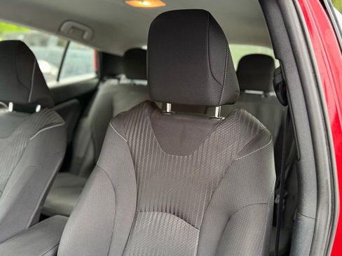 Used 2021 Toyota Prius Prime LE FWD image 6