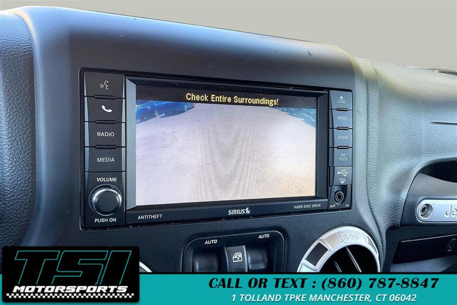 Used 2014 Jeep Wrangler Unlimited Sahara w/ Dual Top Group AWD/4WD image 19