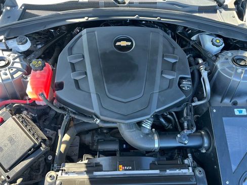 Used 2019 Chevrolet Camaro LT w/ RS Package image 43