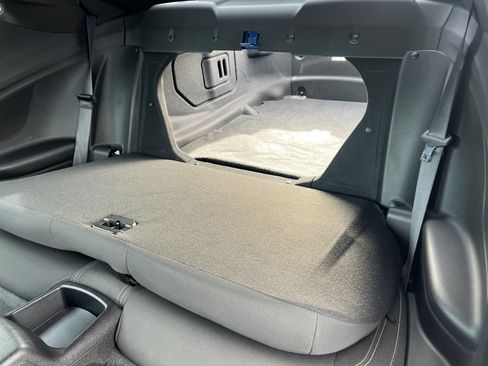 Used 2022 Chevrolet Camaro LT image 17