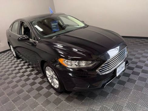 Used 2020 Ford Fusion SE FWD image 2