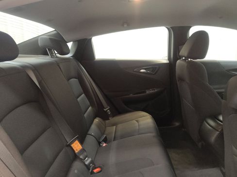 Used 2023 Chevrolet Malibu LS FWD image 19