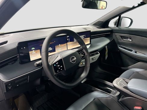 New 2026 Nissan Leaf SV+ w/ Illuminated Package FWD image 9