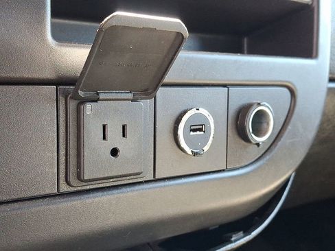 Used 2020 Chevrolet Express 3500 LS image 19