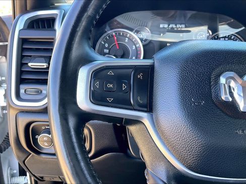 Used 2024 RAM 2500 Big Horn AWD/4WD image 22