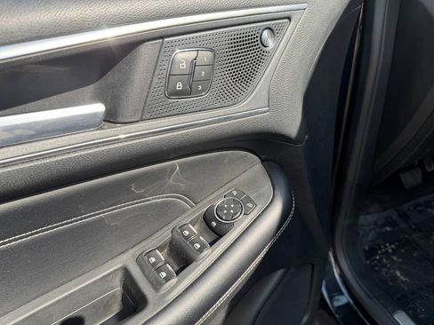 Used 2022 Ford Edge Titanium w/ Equipment Group 301A AWD/4WD image 17